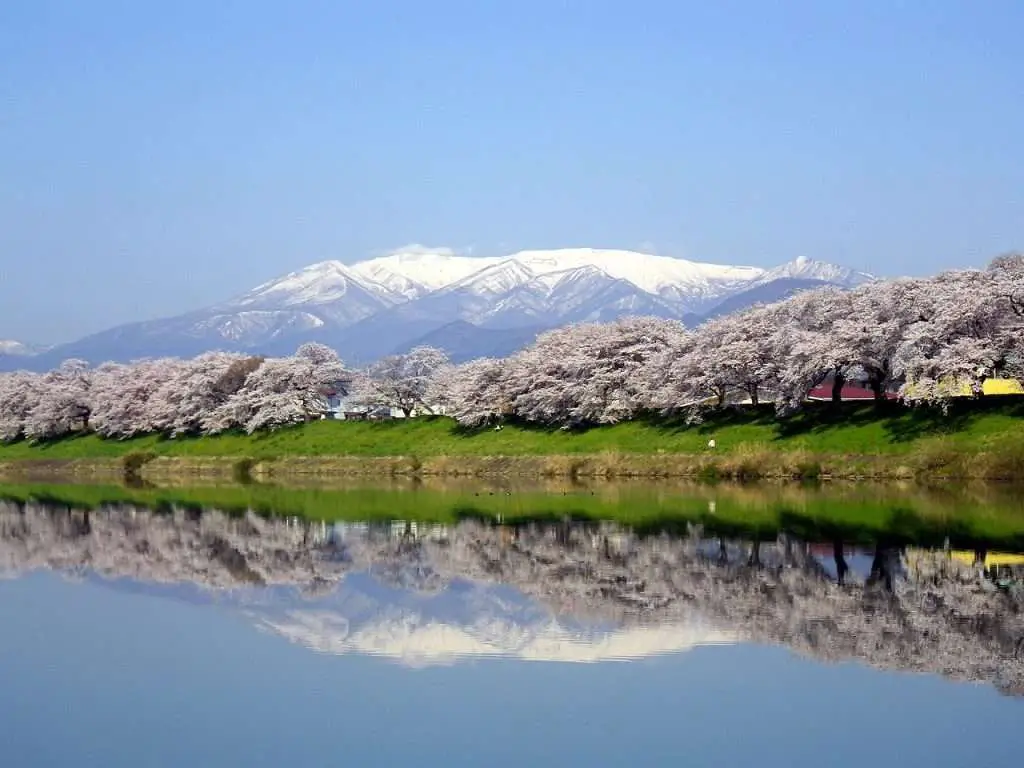 Mount Zaō during the Japanese cherry blossom
