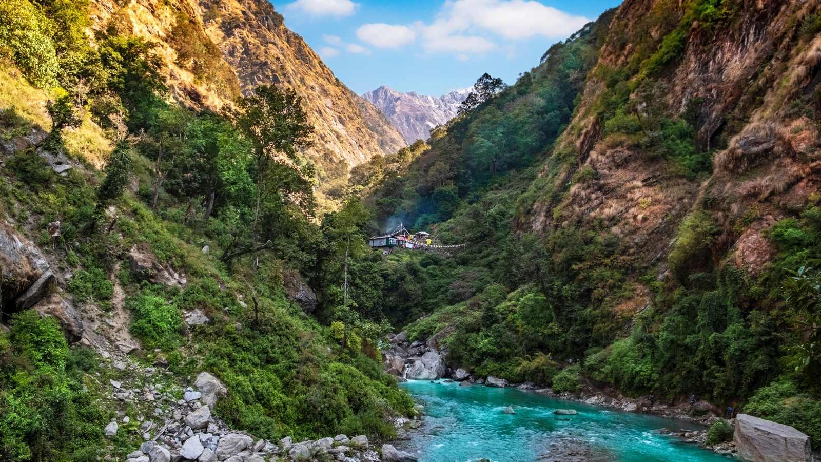 Nepal langtang river valley
